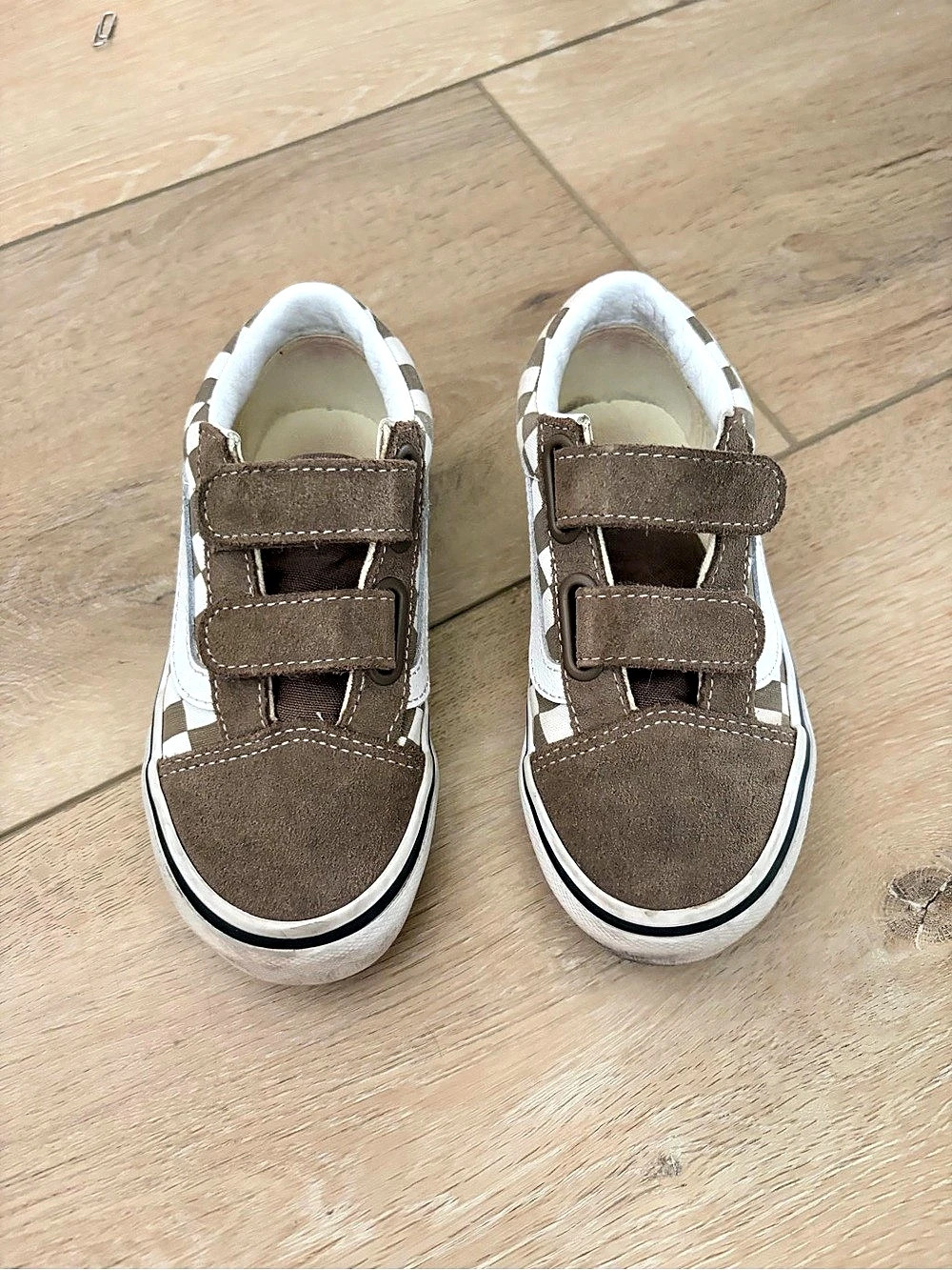 Vans Little Kids Old Skool V Checkerboard Shoe Brown & White Kids US 4